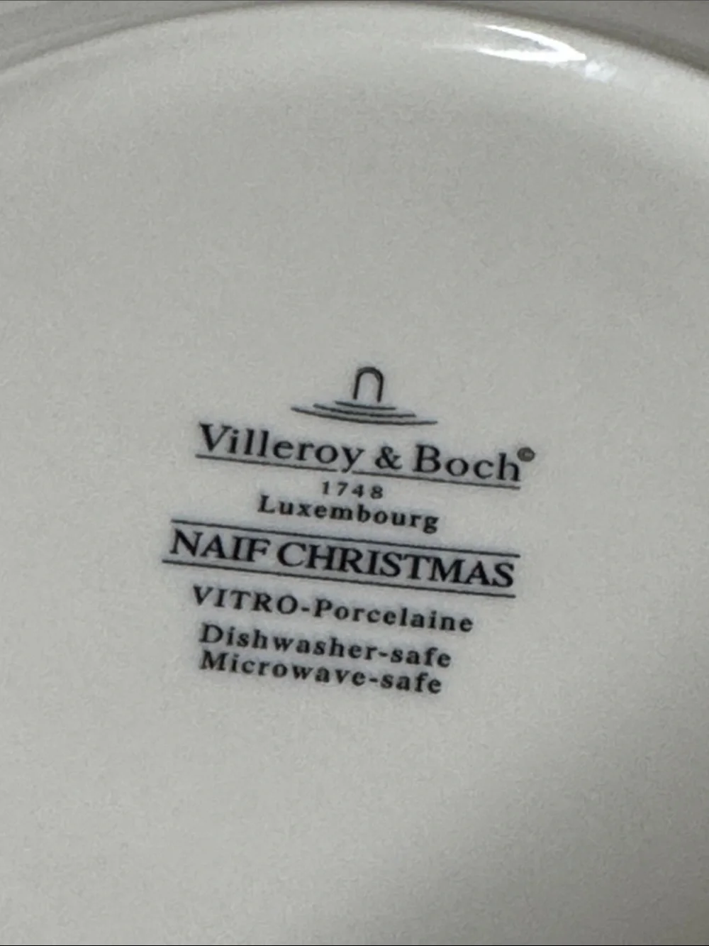 Villeroy & Boch Naif Christmas Salad Plates 8